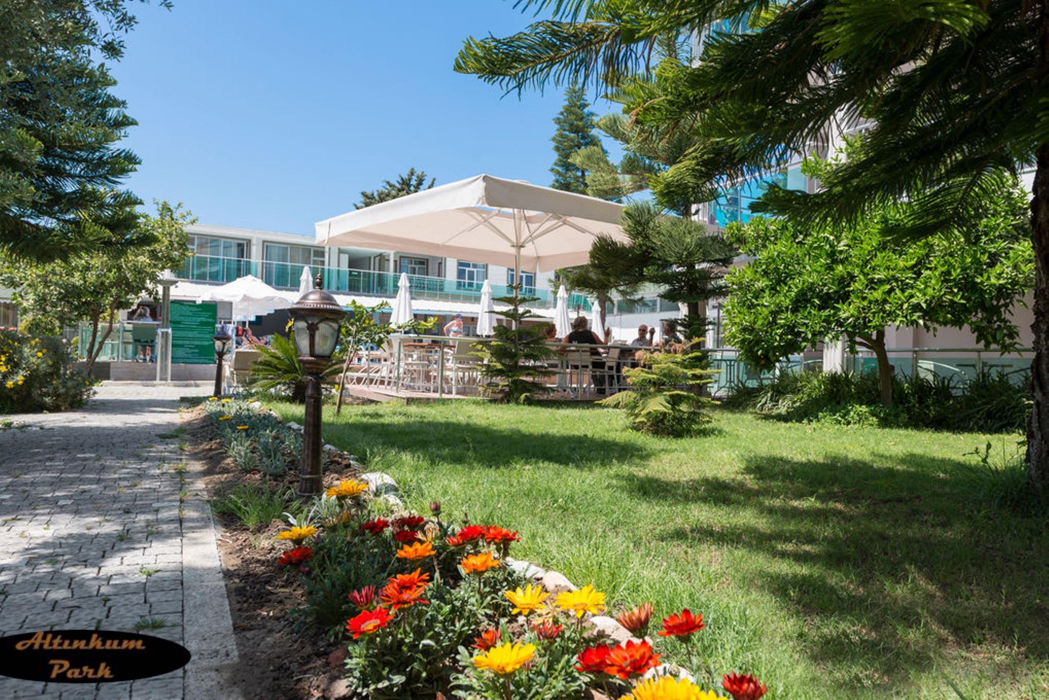 Clover Magic Altinkum Park Hotel Side Exterior photo